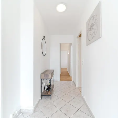 Spacious For 8 People - Grand Clement