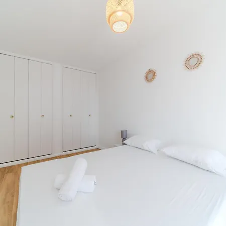 Lägenhet Spacious For 8 People - Grand Clement *